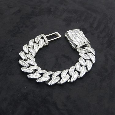 $OLE ONLY PAVE DIAMOND BRACELET
