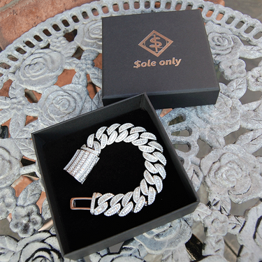 $OLE ONLY PAVE DIAMOND BRACELET