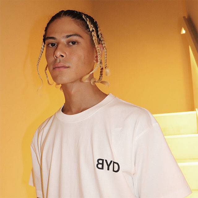 BRIZA YAVAISZ DAZE BYD LOGO SS TEE 半袖 Tシャツ